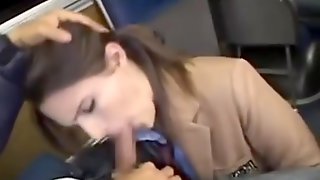 Belle etudiante baisee par un inconnu