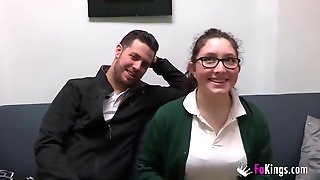 Curvy schoolgirl getting her mouth filled