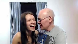 Family cam show F & D