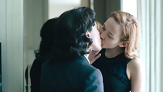 Louisa Krause, Anna Friel - The