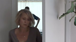 Mature and Young boy - Dronningen (2019)