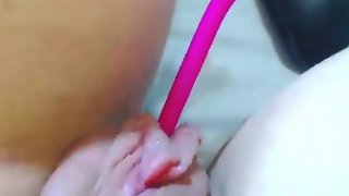 Grosse chatte baveuse masturbation POV