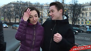 Amateur couple deep pussy fuck